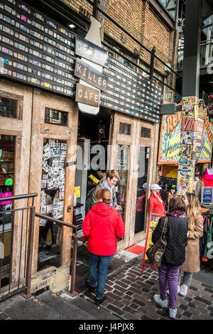 La Céréale Killer Cafe à Camden Market en NW1, London, UK Banque D'Images