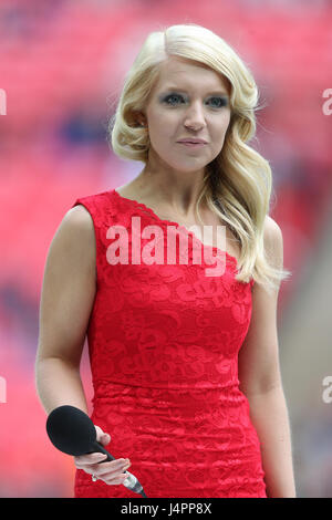 Emily Singer Haig après avoir chanté l'hymne national avant l'ETI Women's finale de la FA Cup au stade de Wembley, Londres. ASSOCIATION DE PRESSE Photo. Photo date : Samedi 13 mai 2017. Voir l'histoire des femmes. SOCCER PA Crédit photo doit se lire : Adam Davy/PA Wire. Usage éditorial uniquement. Pas d'utilisation non autorisée avec l'audio, vidéo, données, listes de luminaire, club ou la Ligue de logos ou services 'live'. En ligne De-match utilisation limitée à 45 images, aucune émulation. Aucune utilisation de pari, de jeux ou d'un club ou la ligue/dvd publications Banque D'Images