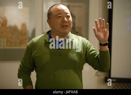 Tsuzuki Kyoichi, Japon artiste, photographe, auteur du livre de l'ami style Tokyo Galerie Mano le 26 octobre 2010 à Budapest, Hongrie. Banque D'Images