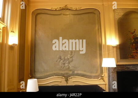 Le tableau de Vincent Jansz van der Vinne, « Gedempte Oude Gracht », représente une scène estivale à Amsterdam, mettant en vedette le célèbre canal dans sa beauté saisonnière et vibrante. L'œuvre reflète l'âge d'or néerlandais, mettant en valeur le charme de l'architecture et des canaux du cityÂ€™s. Banque D'Images