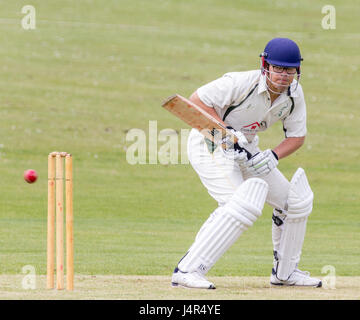 East Dean les terrains de jeu, East Sussex, Royaume-Uni. 13 mai, 2017. East Dean & Iken Cricket Club 1X1 vs Forest Row Cricket Club 1ère XI. Credit : Alan Fraser/Alamy Live News Banque D'Images