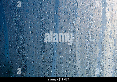 Gouttes d'eau sur le verre Banque D'Images