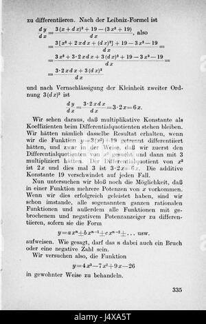 "Vom Einmaleins zum Integral" se traduit par "de la multiplication à l'intégrale", suggérant un texte ou un livre lié au développement de concepts mathématiques de l'arithmétique de base au calcul avancé, en particulier une référence à une page. Banque D'Images