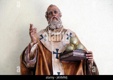 Statue de Saint Nicolas dans la Cathédrale St Paul à Tirana, Albanie le 27 septembre 2016. Banque D'Images