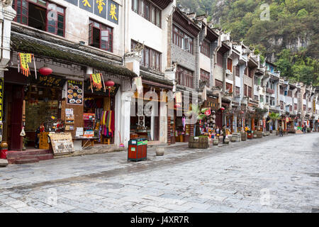 Zhenyuan, Guizhou, en Chine. Scène de rue. Banque D'Images