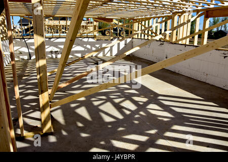 Nouveau châssis en bois home en construction. Banque D'Images