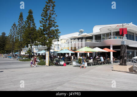 Australia-November,Fremantle WA,13,2016:Les touristes et coin café baigneur au Beach House restaurant en front de mer à Fremantle, Australie occidentale. Banque D'Images