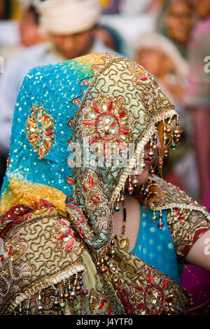 Femme en voile, lathmar holi, festival, Mathura, Uttar Pradesh, Inde, Asie Banque D'Images