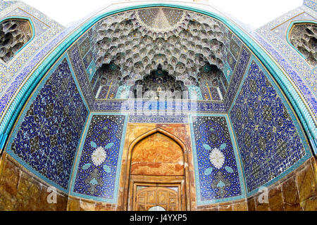 La mosquée bleue de Tabriz, Iran. La Mosquée Bleue est une célèbre mosquée historique de Tabriz, Iran. La mosquée de 1465 sur l'ordre du Shah Jahan. Banque D'Images