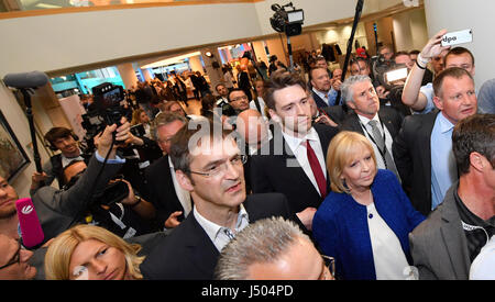 Düsseldorf, Allemagne. 14 mai, 2017. Hannelore Kraft (SPD) après l'état de Rhénanie élections dans Duesseldorf, Allemagne, 14 mai 2017. Photo : Arne Dedert/dpa/Alamy Live News Banque D'Images