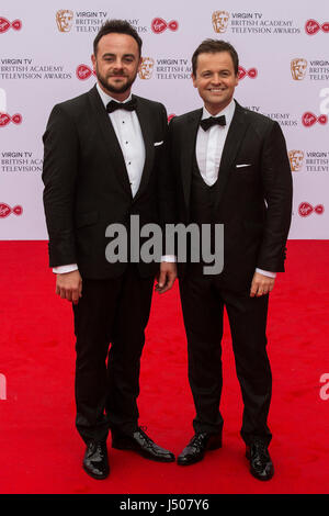 Lonodn, UK. 14 mai 2017. Les présentateurs de télévision Ant & Dec, Ant McPartlin et Declan Donnelly arrivent pour la Vierge PLAT British Academy Television Awards (BAFTAs) au Royal Festival Hall. Photo : Images éclatantes/Alamy Live News Banque D'Images