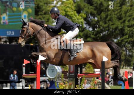 (C) LAURENT / LAIRYS LEMOUSTICPRODUCTION / MAXPPP - à la baule-escoublac le 14-05-2017 - JUMPING INTERNATIONAL DE FRANCE (CSIO5 PHOTO MAGAZINE) Compétition du cheval - LA SOCIÉTÉ Banque D'Images