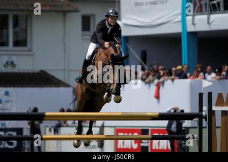 (C) LAURENT / LAIRYS LEMOUSTICPRODUCTION / MAXPPP - à la baule-escoublac le 14-05-2017 - JUMPING INTERNATIONAL DE FRANCE (CSIO5 PHOTO MAGAZINE) Compétition du cheval - LA SOCIÉTÉ Banque D'Images