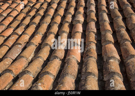 Ancienne poterie céramique tuiles en terre cuite sur maison rurale sur Gran Canaria, Îles Canaries, Espagne Banque D'Images