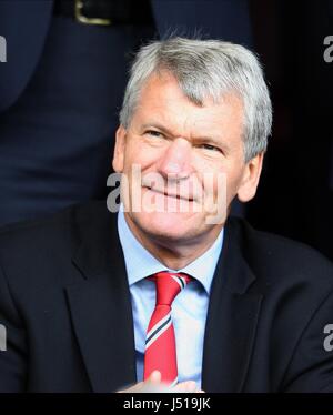 DAVID GILL, ANCIEN CHEF DE MANCHESTER UNITED BURNLEY TURF MOOR ANGLETERRE 30 Août 2014 Banque D'Images