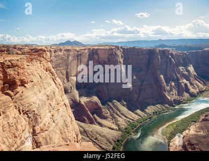 La Rivière Colorado qui serpente dans Horseshoe Bend près de Page, Arizona. Banque D'Images