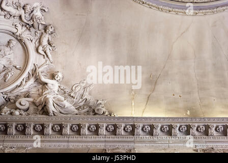 Château de Versailles, de l'intérieur détail de la décoration de plafond Banque D'Images