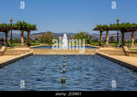 Fontaine d'eau, grande, Rutherford, Napa Valley, Comté de Napa, Californie Banque D'Images