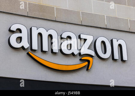 Cincinnati - Circa Mai 2017 : Amazon Store dans le U Square. Amazon@Cincinnati est Amazon's premier Cincinnati brique et mortier store VI Banque D'Images