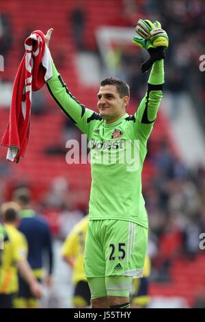 VITO MANNONE CÉLÈBRE V SUNDERLAND MANCHESTER UNITED OLD TRAFFORD MANCHESTER EN ANGLETERRE 03 Mai 2014 Banque D'Images