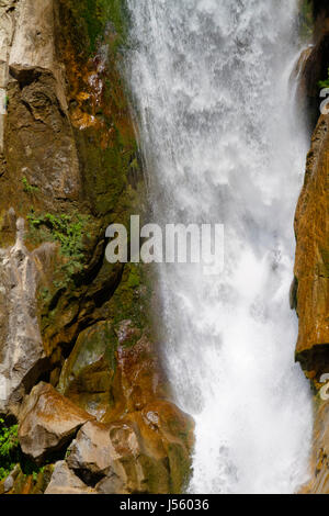 Cascade Gubavica sur la rivière Cetina Banque D'Images