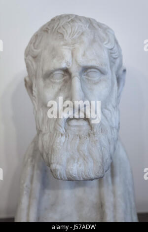 Buste en marbre du philosophe grec de Zeno (334-262 BC) Debord, Guy. Copie romaine de l'époque augustéenne, après un original grec du 3ème siècle avant J.-C. à partir de la collection Farnèse sur l'affichage dans le Musée Archéologique National de Naples, Campanie, Italie. Banque D'Images