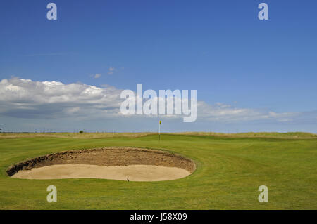 Voir plus grand bunker pour la 8e vert sur les Dunes bien sûr, les Princes Golf Club, Sandwich, Kent, Angleterre Banque D'Images