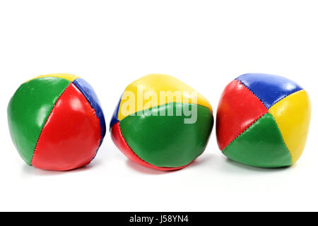 Balles de jonglage isolé sur fond blanc Banque D'Images