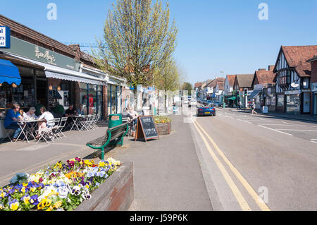 La rue, Ashtead, Surrey, Angleterre, Royaume-Uni Banque D'Images