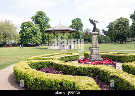 Kiosque à Leigh Road Recreation Ground, Eastleigh, Hampshire, Angleterre, Royaume-Uni Banque D'Images