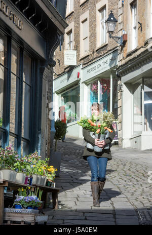 Stock frais livrés à Bramble & Wild floral design sur Catherine Hill à Frome, Somerset, UK Banque D'Images