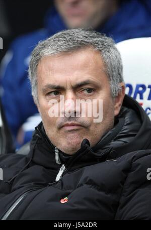 JOSE MOURINHO CHELSEA V NEWCASTLE UNITED ST JAMES PARK NEWCASTLE ANGLETERRE 02 Novembre 2013 Banque D'Images