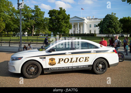 United States secret service véhicule de police devant la maison blanche Washington DC USA Banque D'Images