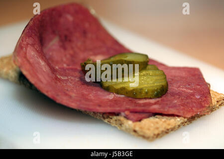 Pain croustillant avec le corned-beef Banque D'Images