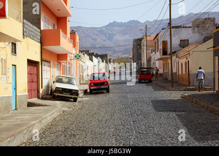 Street à Porto Novo, Santo Antao (Santo Antão), le Cap-Vert (Cabo Verde), l'Afrique Banque D'Images