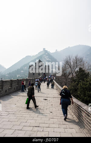 BEIJING, CHINE- vers Mars 2014 :-La Grande muraille s'étend sur plus de 4000km qui sépare la Chine de la Mongolie. Banque D'Images