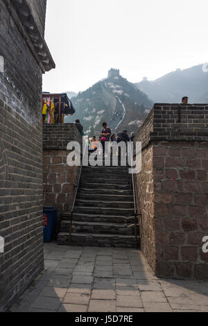 BEIJING, CHINE- vers Mars 2014 :-La Grande muraille s'étend sur plus de 4000km qui sépare la Chine de la Mongolie. Banque D'Images