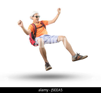 Portrait de jeune homme voyageur mi flottante avec de l'air fou isolé par intérim fond blanc utiliser pour les gens de l'émotion ,active et heureuse maison de vac Banque D'Images
