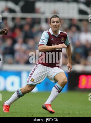 STEWART DOWNING, West Ham United FC.ST JAMES PARK NEWCASTLE ANGLETERRE 24 Août 2013 Banque D'Images