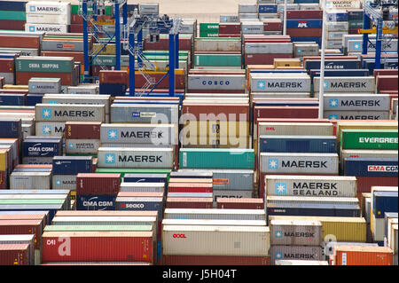 Terminal à conteneurs en eaux profondes DCT à Gdansk, Pologne. 17 mai, 2017. Credit : Wojciech Strozyk/Alamy Live News Banque D'Images