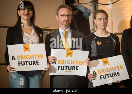 Londres, Royaume-Uni. 17 mai, 2017. Les démocrates libéraux partisans à l'élection générale Lancement du manifeste. © Guy Josse/Alamy Live News Banque D'Images