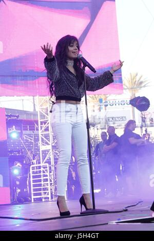 Camila Cabello sur scène pour RADIO KIIS FM's Wango Tango - Concert, StubHub Center, Los Angeles, CA, 13 mai 2017. Photo par : JA/Everett Collection Banque D'Images