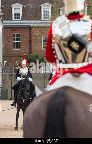 Household Cavalry. Changement de la garde à Horse Guards Parade, London, UK Banque D'Images