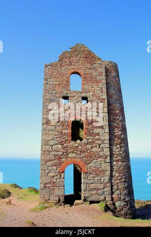 Moteur à l'abandon de l'ancienne maison d'une mine d'étain de Cornouailles en Angleterre Banque D'Images