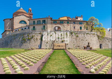 Castiglione del Lago, Italie - une ville médiévale avec un grand château dans le centre historique, à côté du lac Trasimène, Ombrie, Italie centrale Banque D'Images