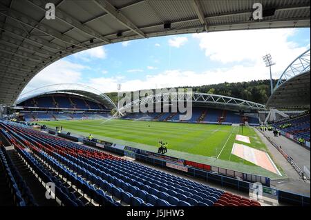 Le JOHN SMITHS STADIUM HUDDERSFIELD TOWN FC HUDDERSFIELD TOWN FC STADIUM LE JOHN SMITH'S STADIUM HUDDERSFIELD ANGLETERRE 04 Mai Banque D'Images