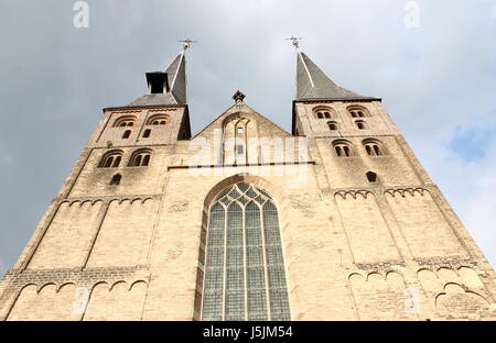 13e siècle Sint Nicolaas kerk ou Bergkerk (église) dans le vieux quartier, ville Bergkwartier de Deventer, Pays-Bas Banque D'Images