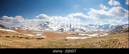 Scène de montagne enneigées du parc national de Mavrovo, Macédoine Banque D'Images