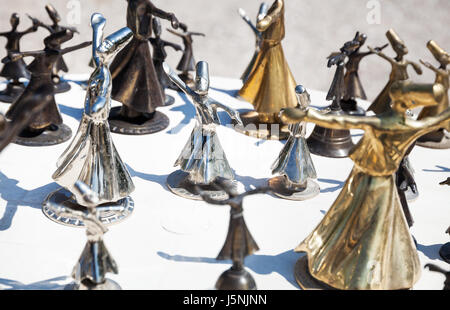 Des souvenirs de soufi metal dans la boutique, Turquie Banque D'Images