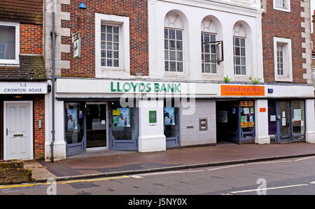 Crowborough East Sussex UK - Direction générale de la Banque Lloyds rural dans la High Street Banque D'Images